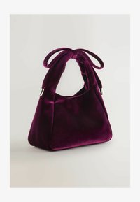 Atlasīts, burgundy red