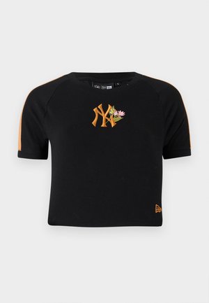 Black cotton t-shirt with short sleeves, featuring orange accents, a floral New York logo, and a rounded neckline.