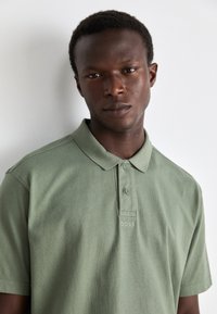 BOSS DYE - Polo majica - open green