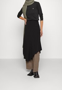 Vivienne Westwood Sweter