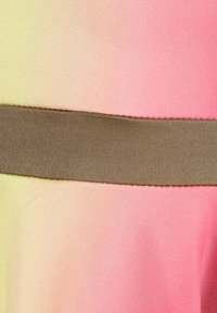 BIDI BADU SPECTRUM - Sportkleid - light brown coral yellow