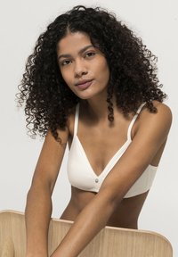 hessnatur Kaarituettomat rintaliivit - naturweiss