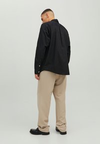 Jack & Jones JORBILL OVERSIZE UNISEX - Camisa - black