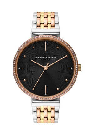 Zegarek Armani Exchange z czarną teksturowaną tarczą, różowo-złotą kopertą z kryształami oraz bransoletą z metalowych ogniw w trzech kolorach: srebrnym, złotym i różowo-złotym.