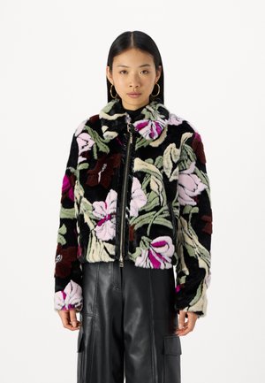 Winterjacke - black