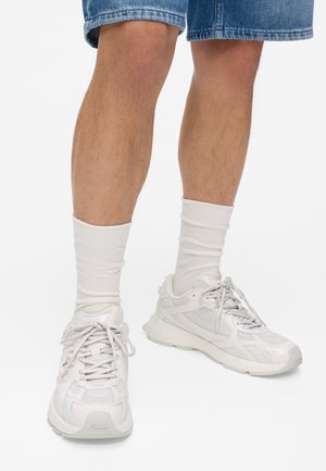 Karl Lagerfeld Jeans, KARL LAGERFELD JEANS SNEAKER ORION SIDETRIM OVERLAY - Sportcipő - white