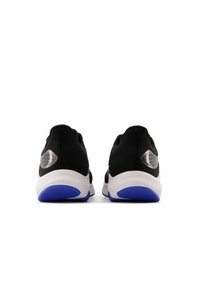 New Balance FUELCELL PROPEL V3  - Zapatillas - black