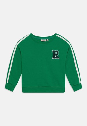 Grüner Sweatshirt mit langen Ärmeln, weißen Streifen an den Ärmeln und einem schwarzen "R"-Patch auf der linken Brust, mit gerippten Bündchen und Saum.