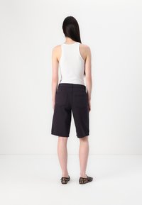 ONLY ONLSILLA LONG - Short en jean - black