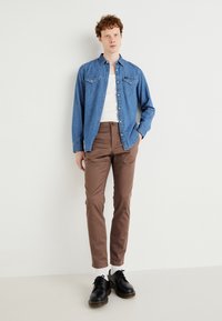 Lee REGULAR FIT - Camicia - washed blue