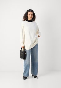 Marc O'Polo ROUND NECK - Mikina - creamy white