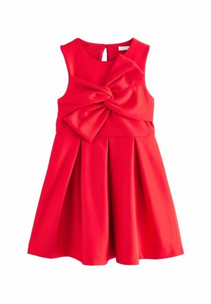 Robe sans manches rouge avec un détail noué à la taille, jupe plissée et dos en forme de œillet, fabriquée en tissu lisse.