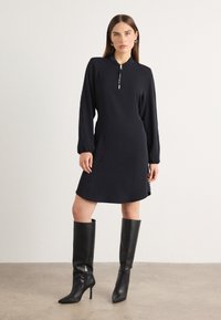 Marc Cain Trikotaažkleit - black