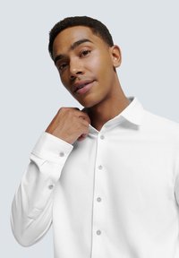 NO EXCESS TIMELESS BASICS - Overhemd - white