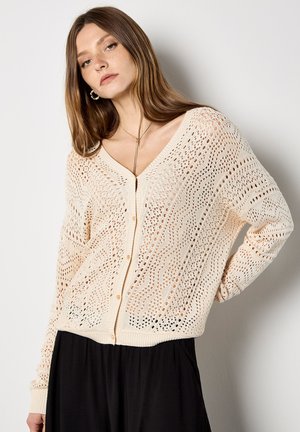 CHEVRON POINTELLE - Strickjacke - stone