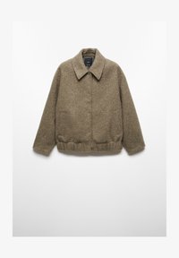 Seleccionado, khaki