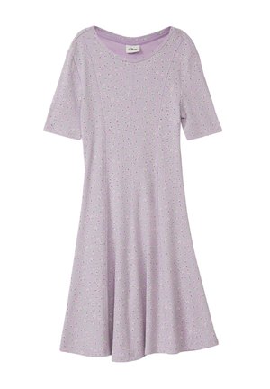 Lila jurk met korte mouwen, bedrukt met kleine witte bloemen, ronde halslijn en licht uitlopende rok.