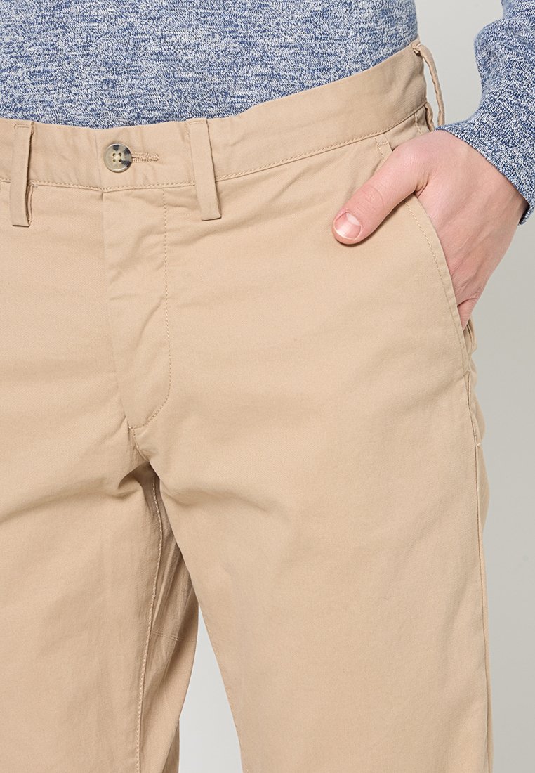 SLIM FIT