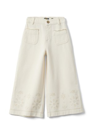 Pantalones de pierna ancha color crema con bolsillos delanteros, trabillas para cinturón, cierre de botón y bordado floral troquelado cerca del dobladillo.