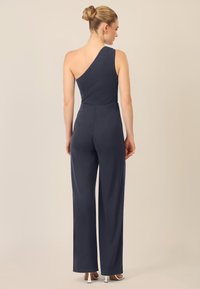 Apart ONE SHOULDER OVERALL - Jumpsuit - nachtblau