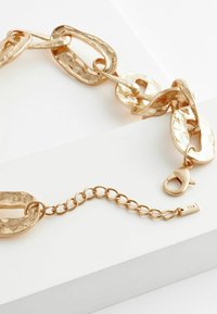 Next CHUNKY MOLTEN- REGULAR FIT - Nyaklánc - gold tone