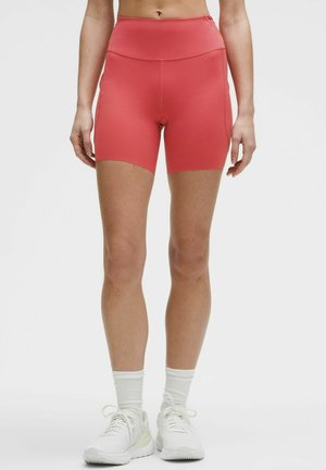 FAST AND FREE HR - Shortsit - desert red