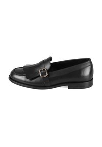 Schwarze Lederloafers mit einem fransigen Design und einer Metallschnalle. Flache Gummisohle, glatte Textur und runde Zehenform.
