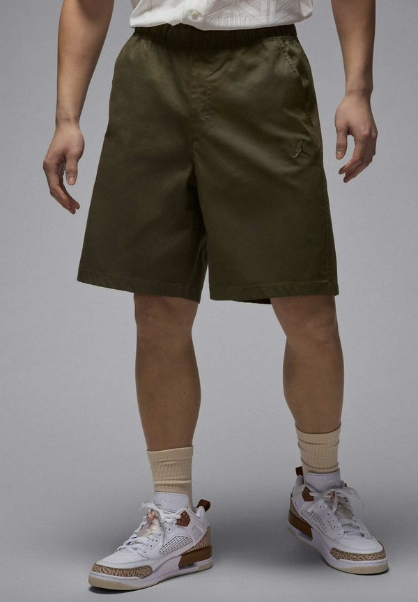 Shorts - medium olive