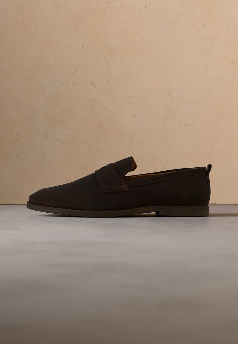 Zapatos sin cordones