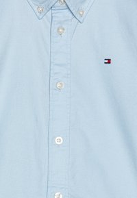 Tommy Hilfiger FLAG SHIRT - Hemd - breezy blue