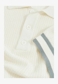 Selected, white