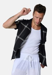 FRILIVIN MANCHES COURTES À BRODERIE - Chemise - noir
