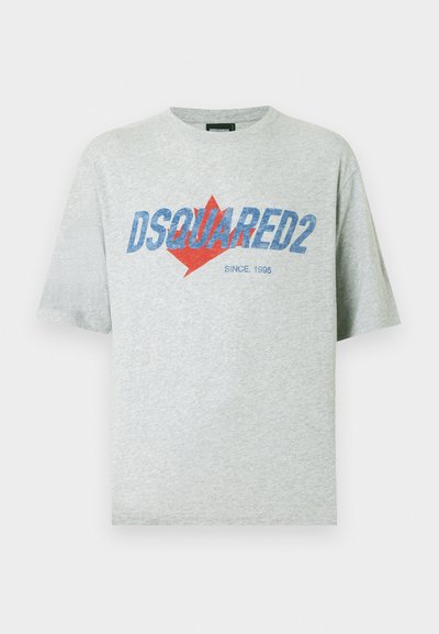 Graues Baumwoll-T-Shirt mit lockerer Passform, das ein blau-rotes grafisches "DSQUARED2"-Logo und den Schriftzug "SINCE 1995" in klassischer Schriftart zeigt.