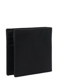 Zwarte leren portemonnee met minimalistisch ontwerp. Heeft meerdere kaartsleuven en een gestructureerde afwerking. Geopend in een hoek van 90 graden, zonder zichtbare logo's.