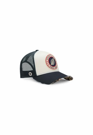 Casquette trucker avec panneau avant blanc, dos en mesh noir, visière incurvée bleu marine avec dessous camouflage, et patch circulaire logo feuille à l'avant.
