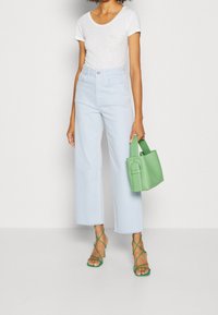 Esprit Vaqueros rectos - light blue