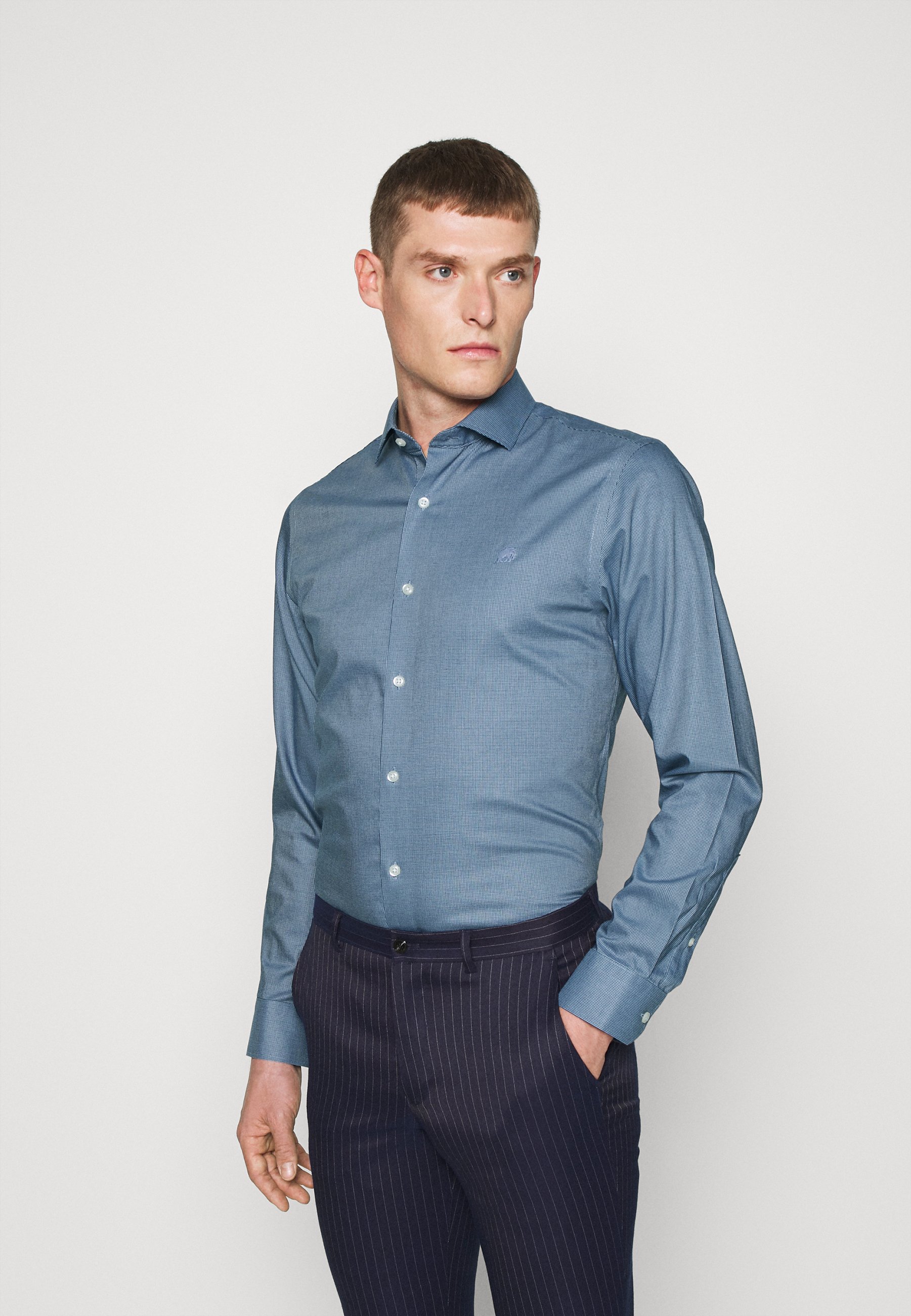 Banana Republic DOBBY Finskjorte elysian blueblå Banana Republic SQUARE PRINT Skjorte dark blue Zalando.no