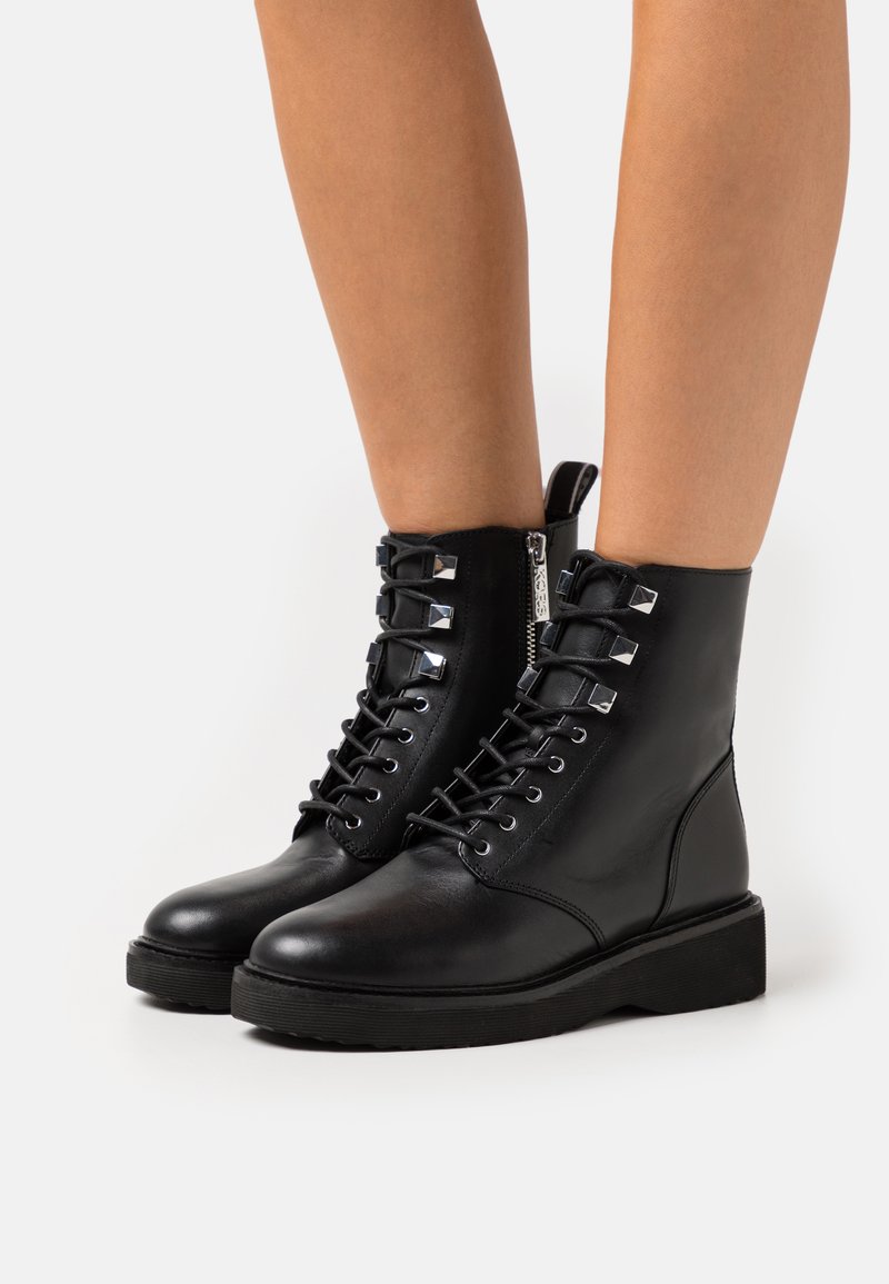 MICHAEL Michael Kors HASKELL BOOTIE - Lace-up ankle boots - black ...