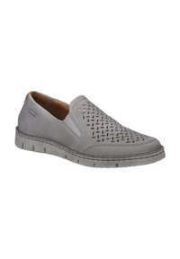 Grauer Slipper mit Ausschnittmuster auf dem Obermaterial, strukturiertem Stoff, Gummisohle und kontrastierender Naht entlang der Kante.