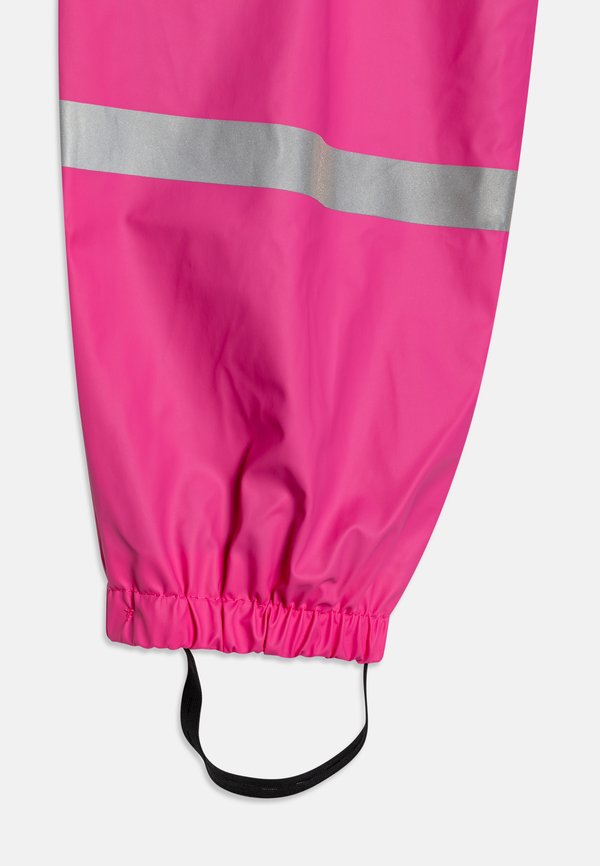 HALF TROUSERS - Rain trousers3