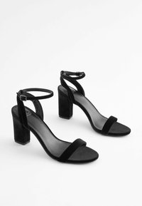 Next FOREVER COMFORT BLOCK REGULAR WIDE FIT - Sandaalit nilkkaremmillä - black velvet
