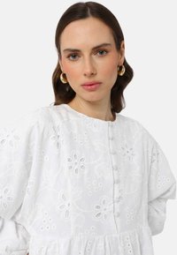 Modanisa - Sukienka koszulowa