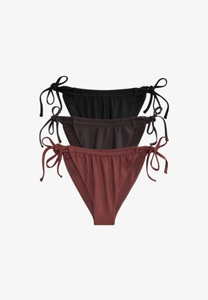 Drei Damen-Bikinihosen in Schwarz, Dunkelbraun und Rostfarben, jeweils mit seitlichen Bindebändern, auf weißem Hintergrund geschichtet.