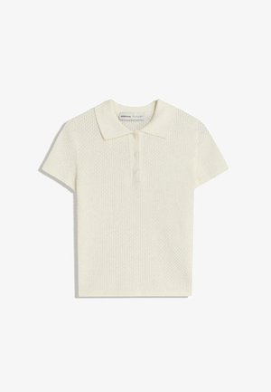 Polo cu mâneca scurtă dintr-un material crem texturat, având o guler clasic și o plachetă cu trei nasturi. Design simplu, fără modele.