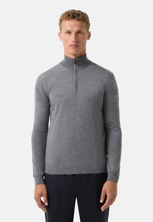 - Sweter