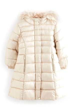 Doudoune enfant couleur crème avec surpiqûres matelassées, deux poches zippées, poignets élastiques, boutons-pression et capuche bordée de fausse fourrure.