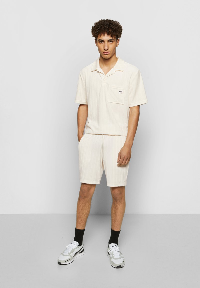 Herren Trainingsanzüge | Puma DOWNTOWN TOWELING Jogginghose offwhite - XX95759 Herren Trainingsanzüge | Puma DOWNTOWN TOWELING Jogginghose offwhite - XX95759