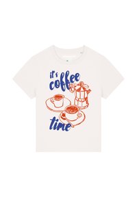 T-Shirt aus Baumwolle in Creme mit blauem und orangefarbenem Aufdruck "Es ist Kaffeezeit" sowie einer Skizze einer Kaffeekanne und zwei Tassen. Kurze Ärmel.