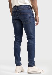 Redefined Rebel COPENHAGEN - Liibuvad teksad - pure indigo