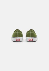 Vans AUTHENTIC - Treniņu apavi - pesto